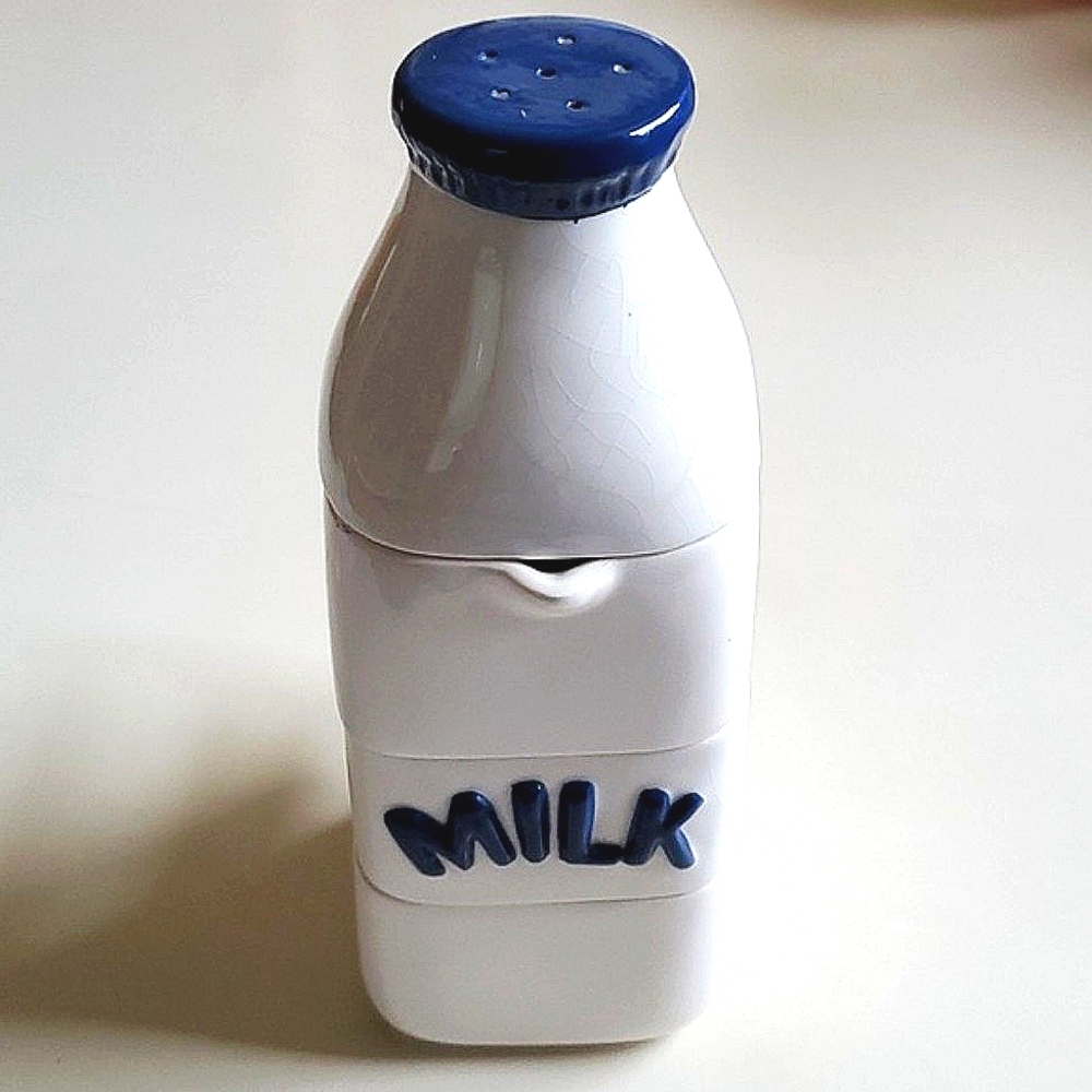 STACKING 2 CUPS, SUGAR SPRINKLER & CREAMER STACK TO MAKE A MILK BOTTLE